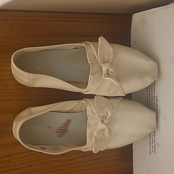 Casual Toms Womens 7W - Picture 2 of 9